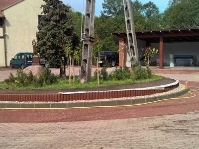 Ogrodzenia, zagospodarowanie terenu 52